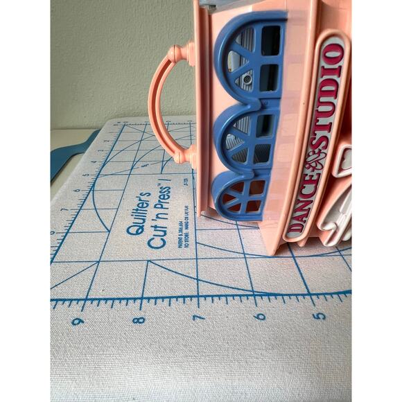 Vintage 2001 Fisher-Price Sweet Streets Candy Shop/Dance Studio Carrying Case - Picture 7 of 8